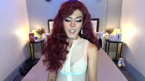 Snapshot of madnesswilxx chatting on October 15, 1:06 am Wil online show from October 15, 1:06 am