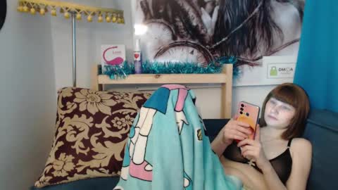 Elizabeth online show from February 5, 1:26 am