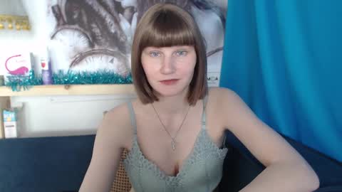 Elizabeth online show from February 17, 5:14 am