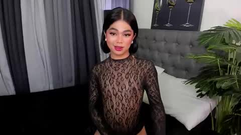 Snapshot of madonnajhonson chatting on October 25, 2:13 pm madonnajhonson online show from October 25, 2:13 pm