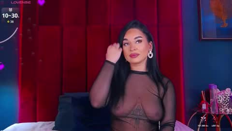 Snapshot of madyluxx chatting on October 22, 7:02 pm MadyLuxx online show from October 22, 7:02 pm