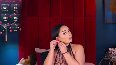 MadyLuxx online show from January 7, 7:05 pm