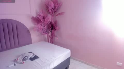 madyscarlett online show from October 15, 12:05 pm