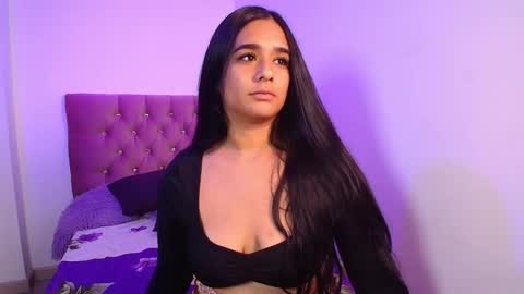 Snapshot of maeena chatting on February 5, 12:15 am maeena online show from February 5, 12:15 am