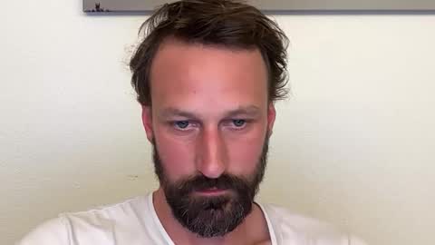 Snapshot of maenu_69 chatting on November 9, 8:40 pm maenu_69 online show from November 9, 8:40 pm