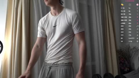 Mike XMaestro 3369 online show from April 15, 7:58 pm