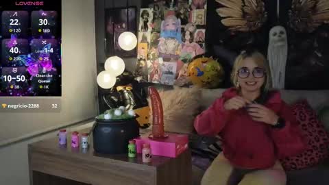 Snapshot of mafecosecret chatting on October 24, 1:13 am mafecosecret online show from October 24, 1:13 am