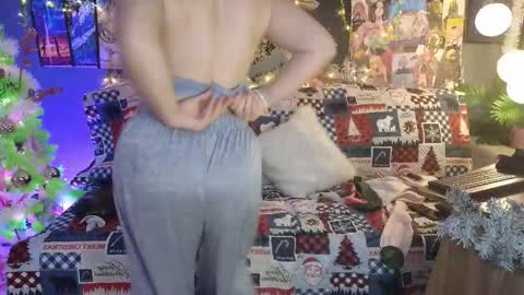 Snapshot of mafecosecret chatting on December 3, 5:15 am mafecosecret online show from December 3, 5:15 am