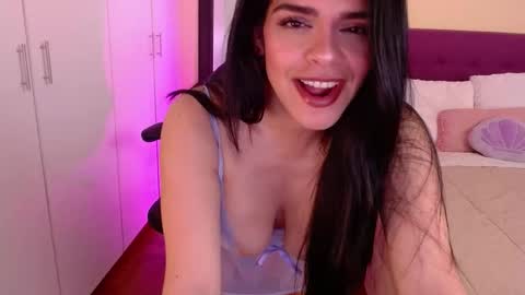 Snapshot of mafer_meow chatting on November 1, 10:01 pm Mafer Flor online show from November 1, 10:01 pm