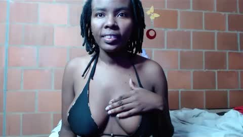 Snapshot of magaharper1 chatting on February 10, 11:34 pm magaharper1 online show from February 10, 11:34 pm