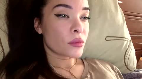 magggg658318 online show from September 17, 9:33 am