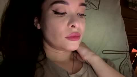 magggg658318 online show from September 18, 9:33 am