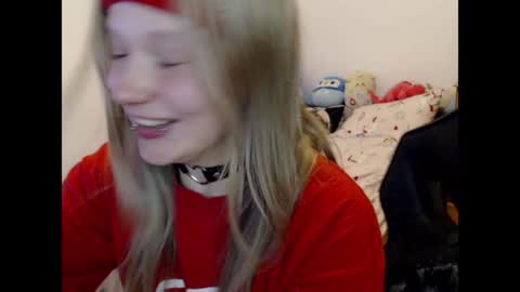 Magdalene Swaggy online show from December 11, 6:52 pm