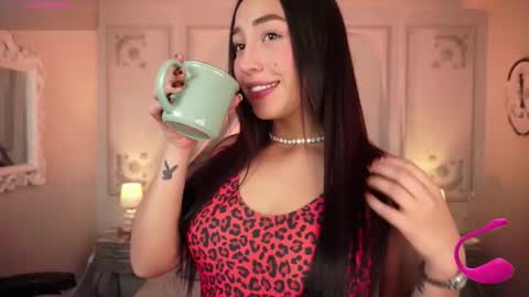   online show from October 5, 9:02 pm