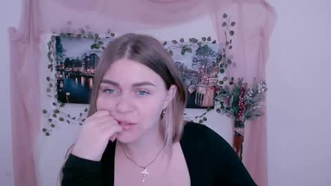 Snapshot of magic_katarina_ chatting on November 18, 9:58 am magic_katarina_ online show from November 18, 9:58 am