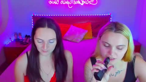 Lili and Bella online show from December 12, 7:52 am