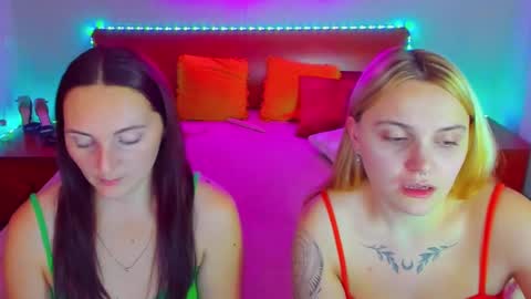 Lili and Bella online show from December 13, 11:13 am