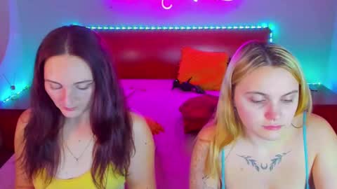 Lili and Bella online show from December 14, 7:40 am