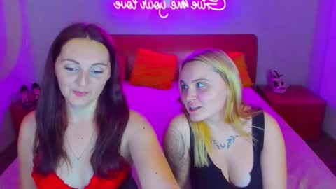 Lili and Bella online show from December 15, 5:20 pm