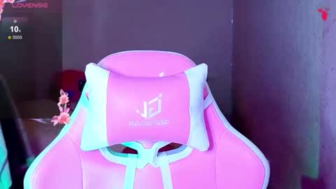 Angel online show from November 20, 10:20 pm