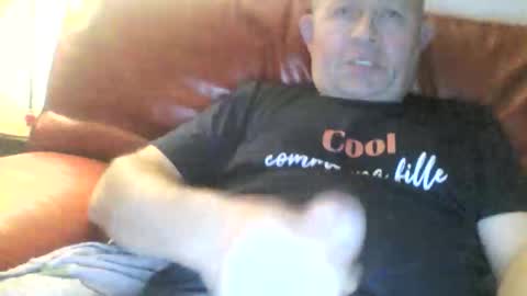 Snapshot of magicman250 chatting on November 28, 4:48 am magicman250 online show from November 28, 4:48 am