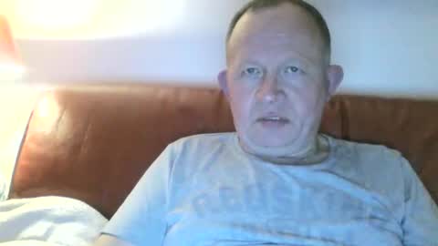 Snapshot of magicman250 chatting on June 3, 8:47 pm magicman250 online show from June 3, 8:47 pm