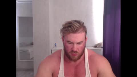 Snapshot of magicmax2017 chatting on December 2, 9:02 am magicmax2017 online show from December 2, 9:02 am