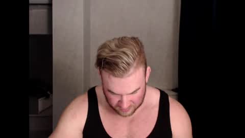 Snapshot of magicmax2017 chatting on February 19, 5:06 pm magicmax2017 online show from February 19, 5:06 pm