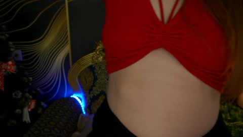 Snapshot of magicpeachhs chatting on January 8, 12:47 pm Emily online show from January 8, 12:47 pm