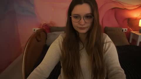 Emily online show from November 9, 1:53 pm