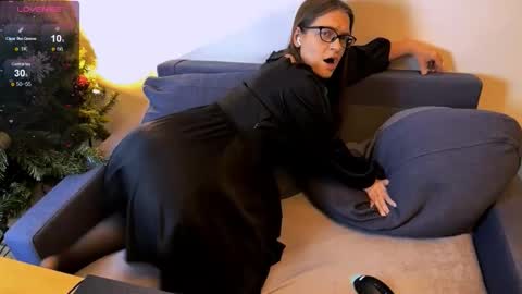 Jade online show from November 25, 4:56 am