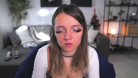 Ami online show from December 25, 9:45 am