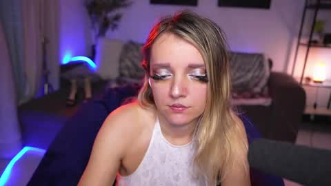 Ami online show from January 19, 3:21 pm