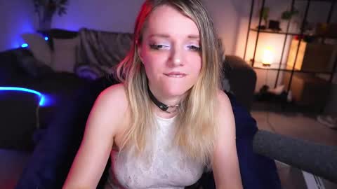 Ami online show from March 8, 7:20 pm