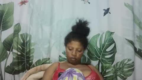 Snapshot of magniah chatting on January 13, 6:24 pm magniah online show from January 13, 6:24 pm