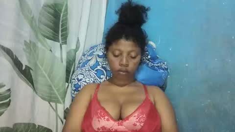 Snapshot of magniah chatting on January 15, 2:05 am magniah online show from January 15, 2:05 am