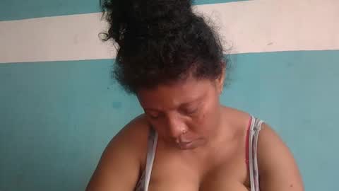 Snapshot of magniah chatting on February 1, 8:57 am magniah online show from February 1, 8:57 am