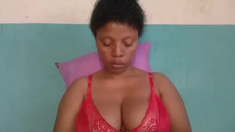 Snapshot of magniah chatting on February 2, 4:22 am magniah online show from February 2, 4:22 am