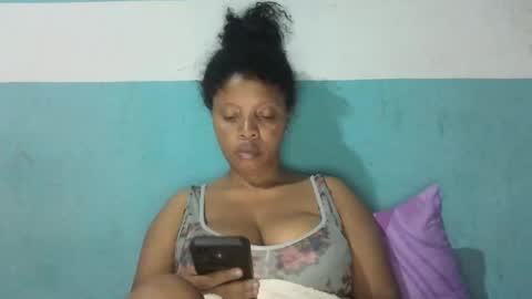 Snapshot of magniah chatting on February 4, 4:46 pm magniah online show from February 4, 4:46 pm