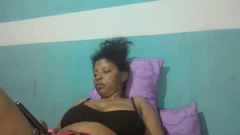 Snapshot of magniah chatting on February 6, 4:32 pm magniah online show from February 6, 4:32 pm