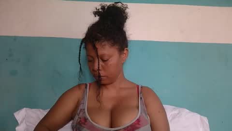 Snapshot of magniah chatting on February 24, 5:16 am magniah online show from February 24, 5:16 am