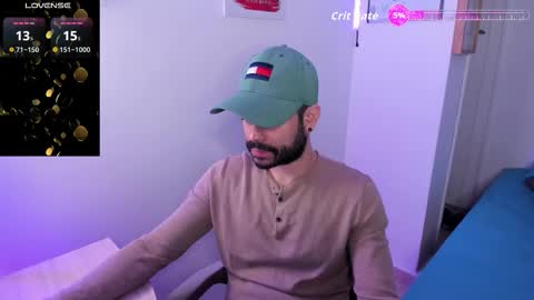 Snapshot of magnus_king chatting on November 14, 1:15 am online show from November 14, 1:15 am