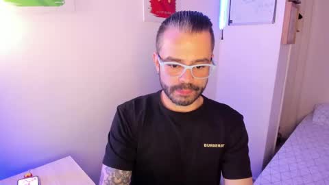     online show from April 18, 1:42 am