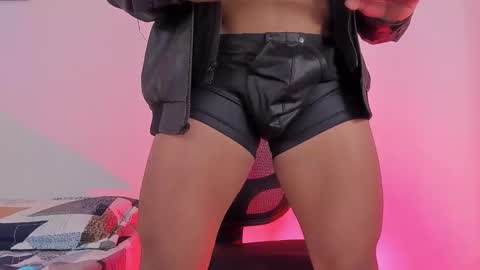 Magnusclark online show from February 28, 7:04 pm