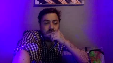 Snapshot of mahassitwalou chatting on March 4, 7:53 pm mahassitwalou online show from March 4, 7:53 pm