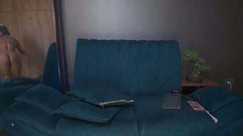 Snapshot of maia_stark_ chatting on November 14, 2:43 am Maia Stark online show from November 14, 2:43 am