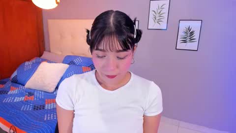 Snapshot of maia_w10 chatting on November 8, 12:27 pm Maia online show from November 8, 12:27 pm