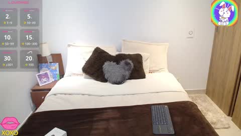    t  online show from September 15, 4:01 am