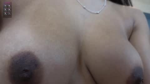 Maiaa Ruiz  online show from December 10, 1:33 pm