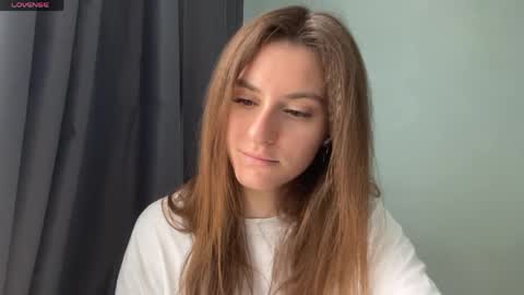 M I A online show from April 28, 10:31 am